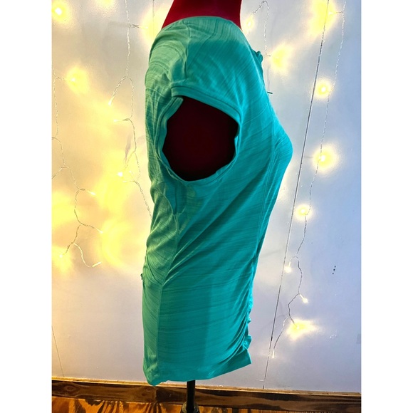 🔒SOLD🔒 Athletha | Green Top | Great Condition | Size M - Picture 6 of 7